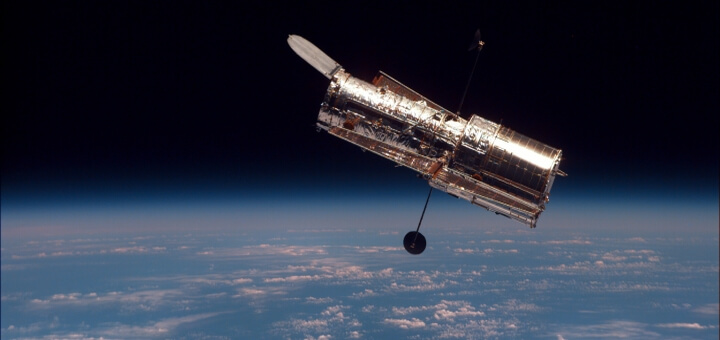 Gwiazdy niczym diamenty – nowe niezwykłe zdjęcie z teleskopu Hubble’a